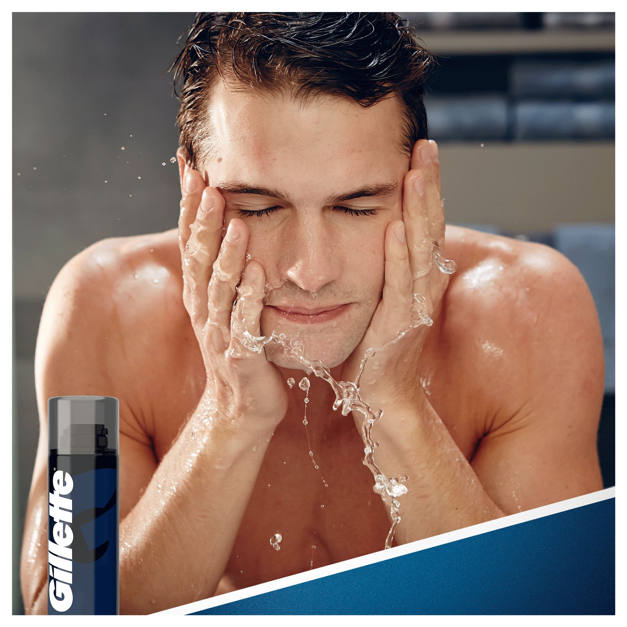 Gillette Menthol Foam pěna na holení 200 ml