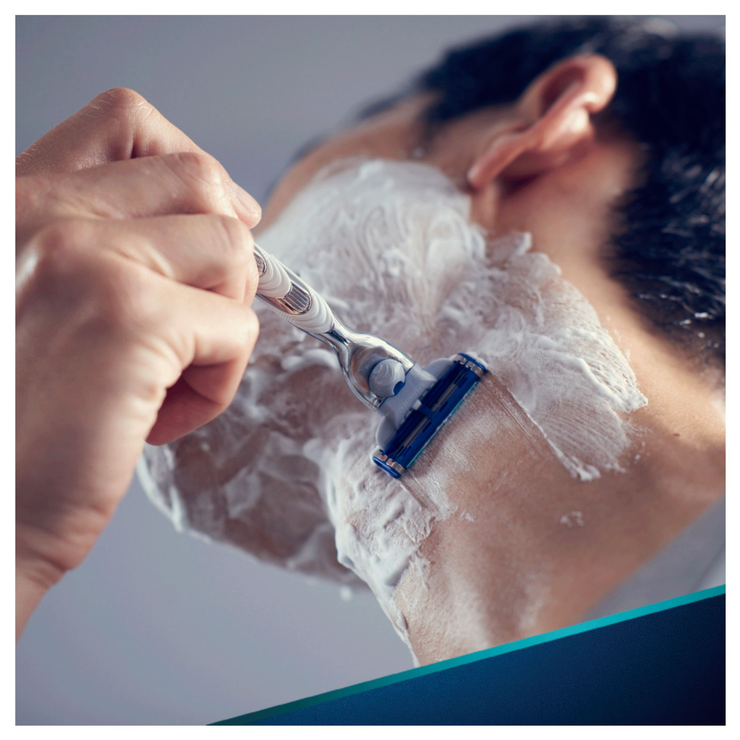 Gillette Mach 3 Turbo holicí strojek + 4 hlavice