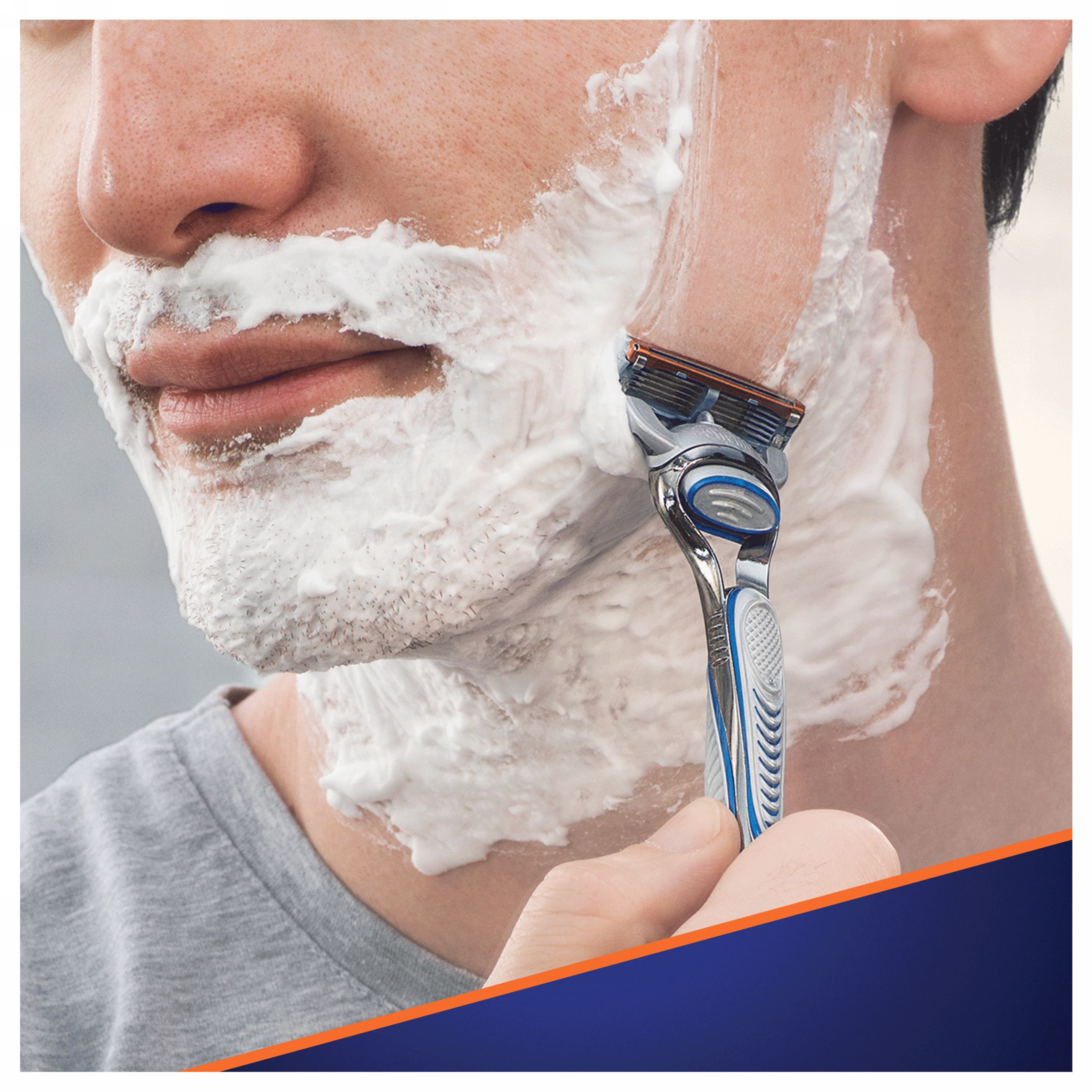 Gillette Fusion 5 Starter Pack holicí strojek + 3 hlavice