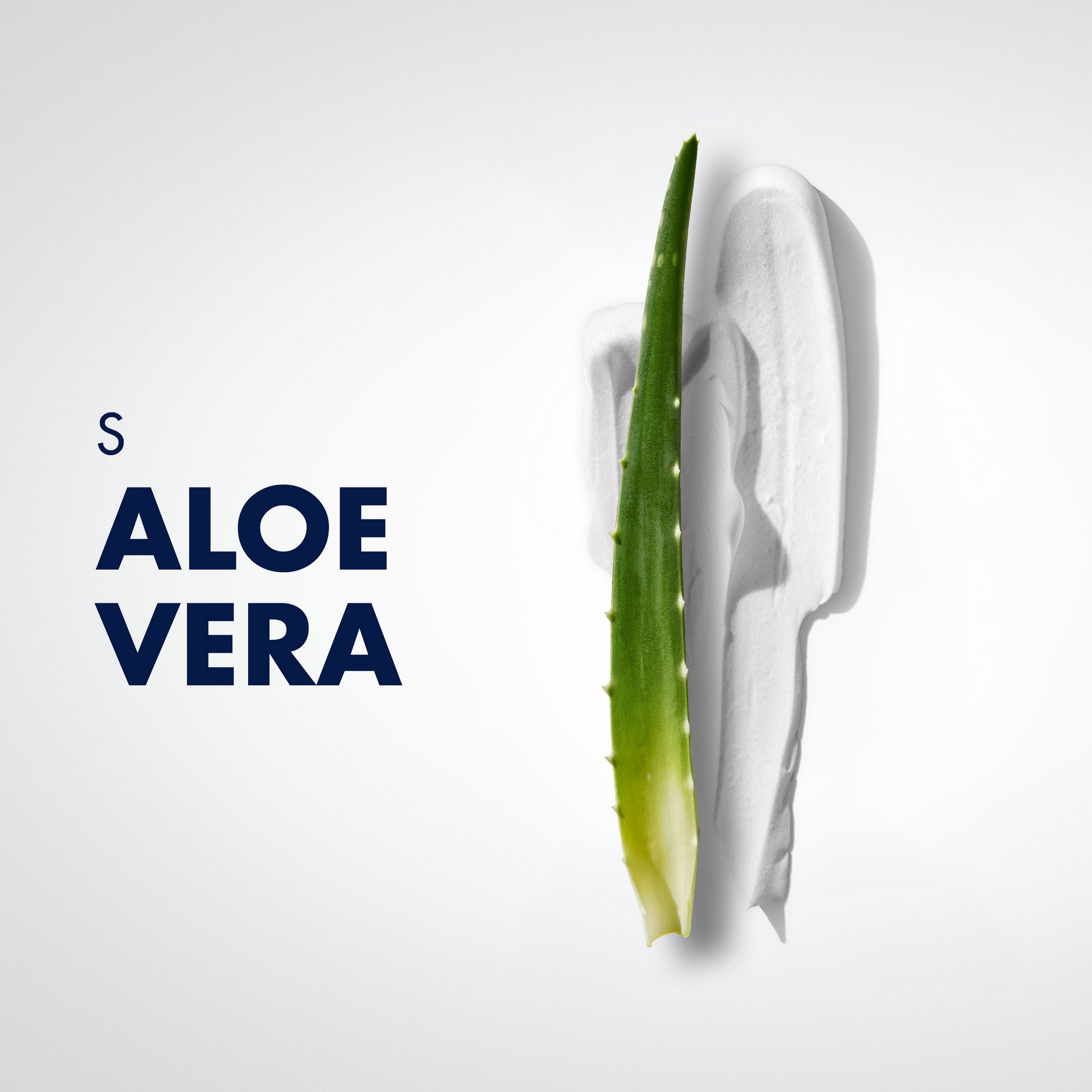 Gillette Foam Series Soothing pěna na holení 250 ml