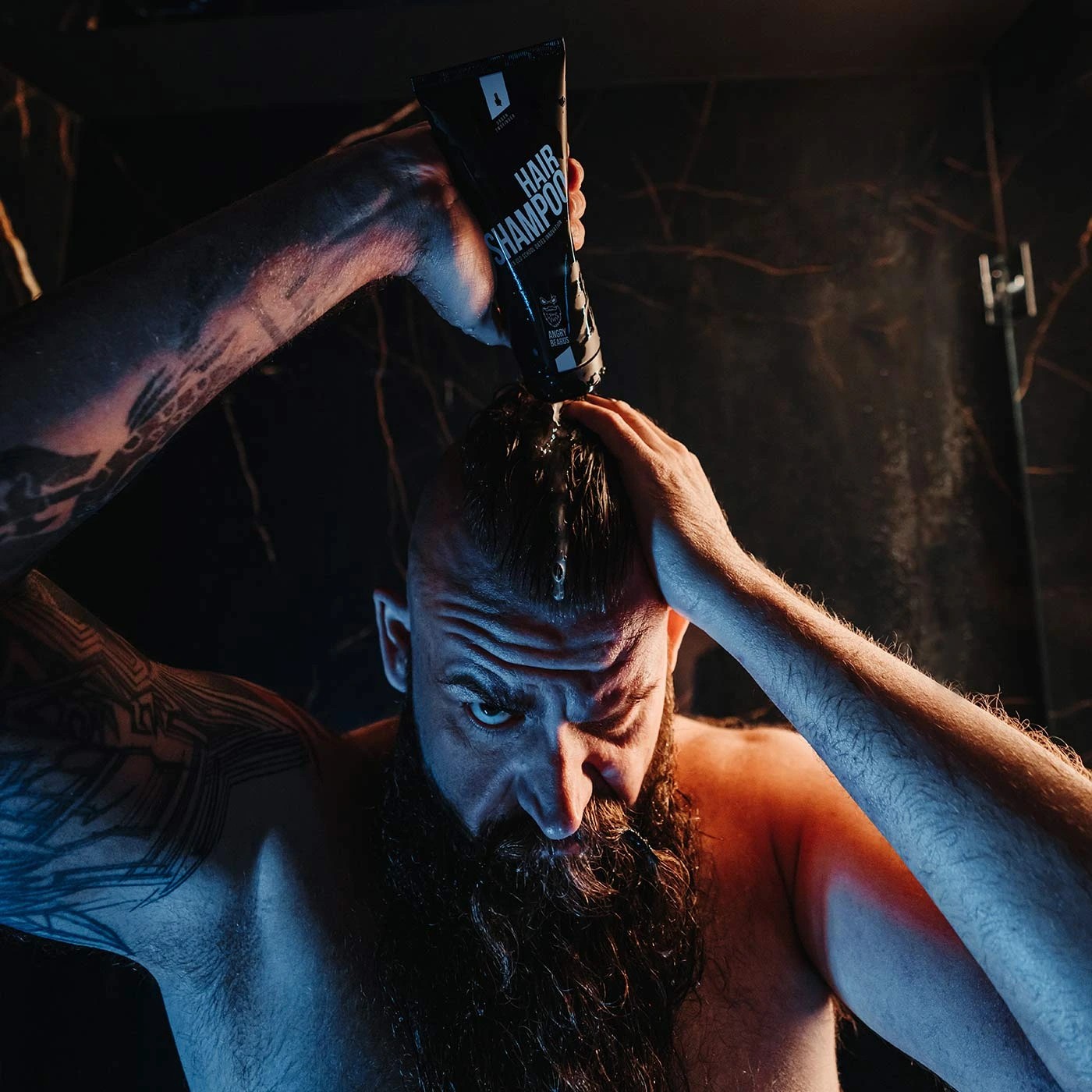 Angry Beards Urban Twofinger šampon na vlasy 230 ml
